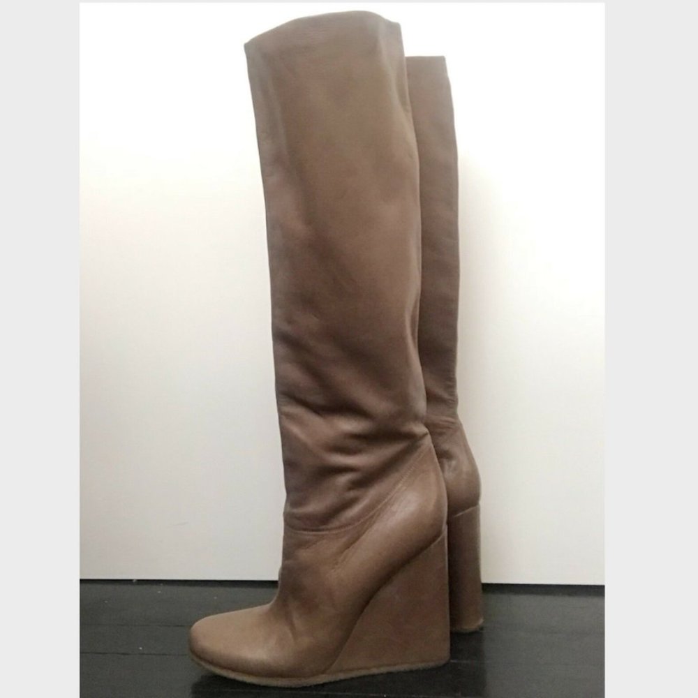 Authentic Lanvin Soft Leather Wedge Boots Size 40